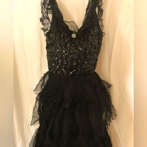 Elegant, Simply Stunning Vintage-1930’s Black lace-Satin & Sequined Dress. 💗